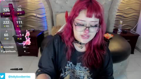 Snapshot of toky_doll chatting on 8, 1, 2025 toky online show from 8, 1, 2025