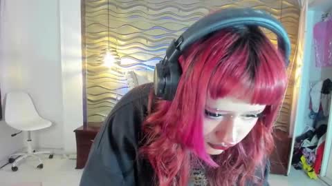 Snapshot of toky_doll chatting on 19, 2, 2025 toky online show from 19, 2, 2025