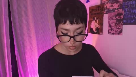 Snapshot of tokyo_blues chatting on 22, 12, 2025 Halsey Sofii online show from 22, 12, 2025