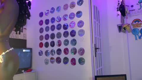 Athena Fantasy online show from 2, 1, 2025