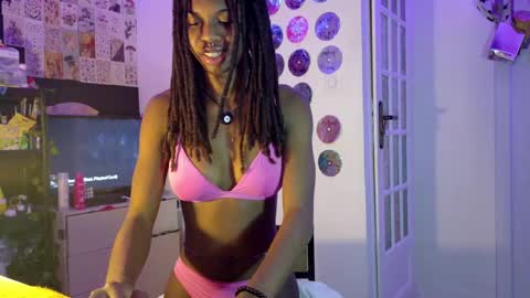 Athena Fantasy online show from 6, 2, 2025