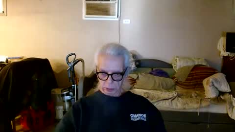 Snapshot of tom112292014 chatting on 17, 12, 2025 tom112292014 online show from 17, 12, 2025