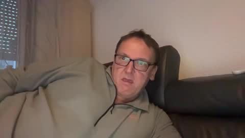 Snapshot of tom6644 chatting on 29, 1, 2025 Tom online show from 29, 1, 2025