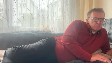 Tom online show from 10, 1, 2026