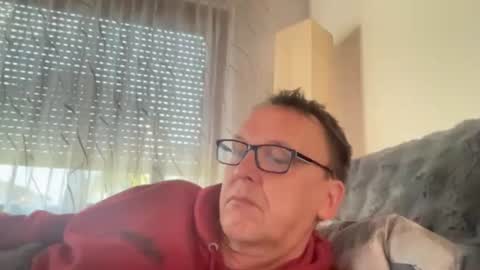 Snapshot of tom6644 chatting on 2, 4, 2026 Tom online show from 2, 4, 2026