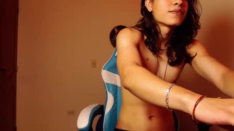 tom online show from 17, 10, 2025