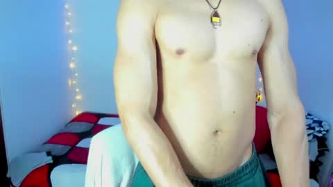 Snapshot of tom_blue10 chatting on 9, 7, 2026 Tom Blue online show from 9, 7, 2026