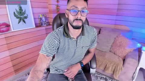 Snapshot of tom_cooper_1 chatting on 19, 1, 2025 Master of pleasure online show from 19, 1, 2025