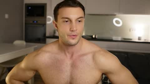 Snapshot of tom_fordd chatting on 16, 12, 2025 Tom online show from 16, 12, 2025