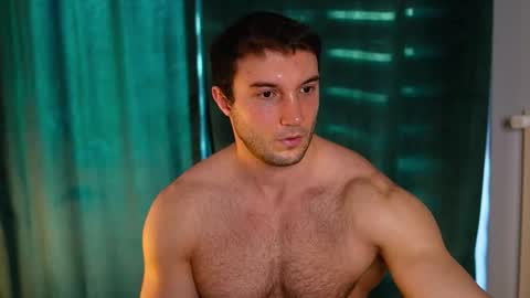 Snapshot of tom_fordd chatting on 1, 3, 2026 Tom online show from 1, 3, 2026