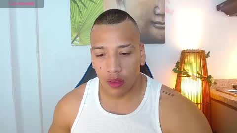 Tom muscle1 online show from 26, 1, 2025