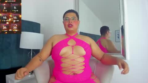 Snapshot of tom_silver_ chatting on 9, 12, 2024 Tom Silver online show from 9, 12, 2024