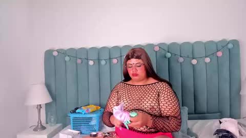 Snapshot of tom_silver_ chatting on 28, 1, 2025 Tom Silver online show from 28, 1, 2025