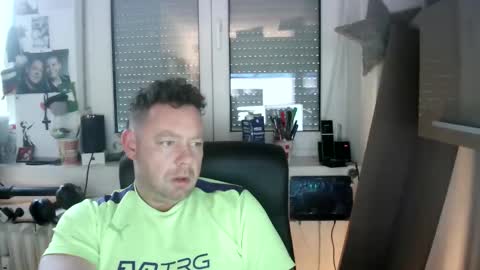 Snapshot of tomame_ chatting on 15, 12, 2024 tomame_ online show from 15, 12, 2024