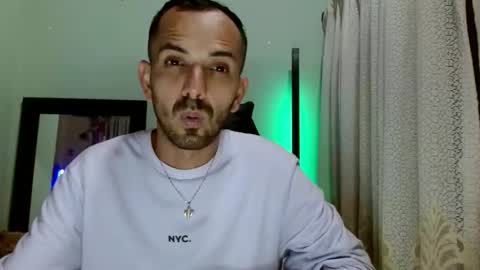 Snapshot of tomas_gerauld chatting on 17, 3, 2026 tomas gerauld. make me happy with 10000 tokens online show from 17, 3, 2026