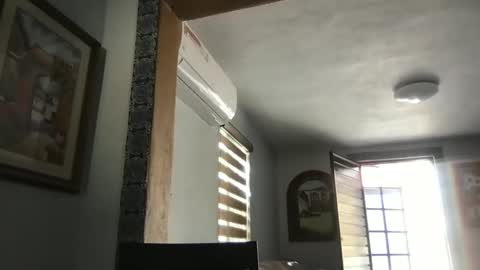 Snapshot of tomascausa chatting on 2, 12, 2024 Hola online show from 2, 12, 2024