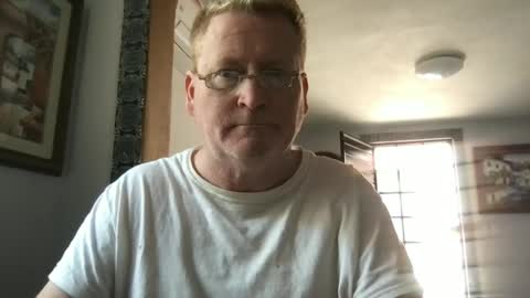 Snapshot of tomascausa chatting on 8, 1, 2025 Hola online show from 8, 1, 2025