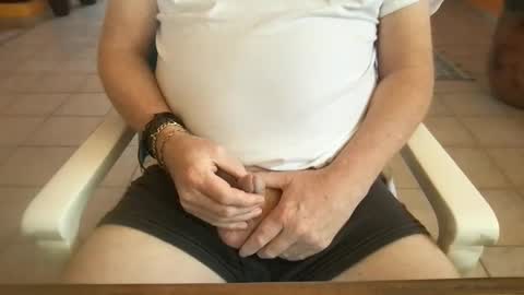 Snapshot of tomascausa chatting on 19, 3, 2026 Hola online show from 19, 3, 2026