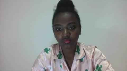Snapshot of tomboasy chatting on 11, 9, 2025 tomboasy online show from 11, 9, 2025