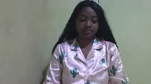 Snapshot of tomboasy chatting on 7, 10, 2025 tomboasy online show from 7, 10, 2025