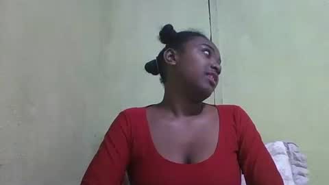 Snapshot of tomboasy chatting on 18, 10, 2025 tomboasy online show from 18, 10, 2025