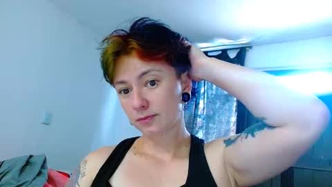 Snapshot of tomboyblue chatting on 20, 4, 2026 Blue online show from 20, 4, 2026