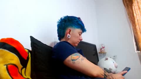 Snapshot of tomboyblue chatting on 10, 6, 2026 Blue online show from 10, 6, 2026