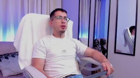Snapshot of tommas_johnson chatting on 18, 4, 2026 Tomas online show from 18, 4, 2026
