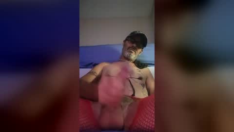 tommgunn25 online show from 14, 6, 2026