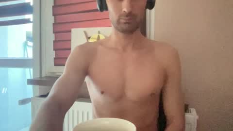 Snapshot of tommi77799 chatting on 18, 1, 2026 tommi77799 online show from 18, 1, 2026