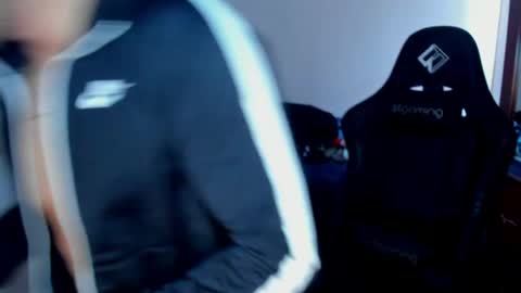 Snapshot of tommy_bred chatting on 12, 4, 2026 Twitter BreddTommy IG tommy bredd online show from 12, 4, 2026