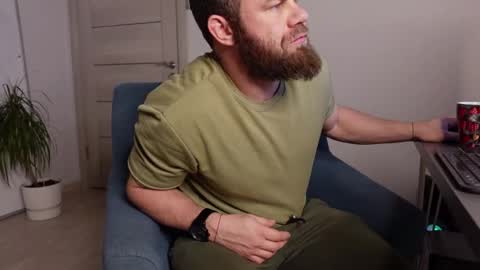 Snapshot of tommy_burnzzz chatting on 2, 12, 2024 tommy burnzzz online show from 2, 12, 2024