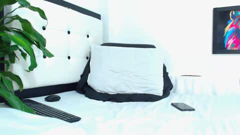 Snapshot of tommy_hotguy chatting on 6, 2, 2025 tommy online show from 6, 2, 2025