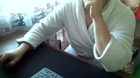 Snapshot of tommy_li_2 chatting on 12, 1, 2025 Tommi Li online show from 12, 1, 2025