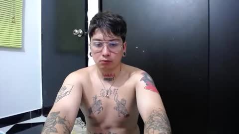 Snapshot of tommy_sins619 chatting on 22, 9, 2025 Dirty Tommy online show from 22, 9, 2025