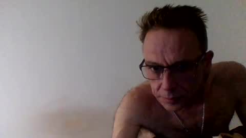 Snapshot of tommyandtomara chatting on 5, 4, 2026 tommyandtomara online show from 5, 4, 2026