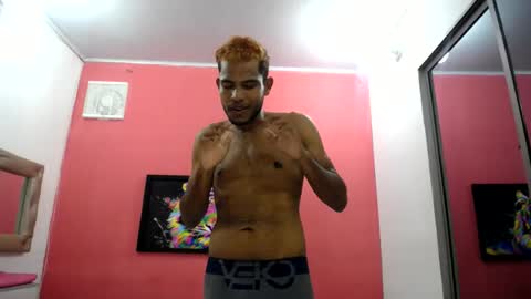 Snapshot of tommybigcock24 chatting on 24, 6, 2026 toomy online show from 24, 6, 2026