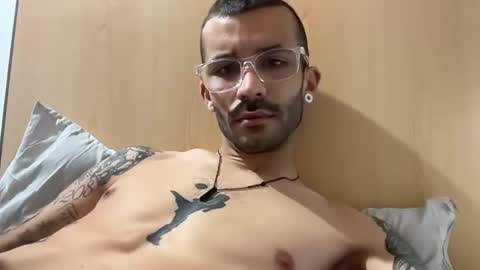 Snapshot of tommydesirex chatting on 28, 4, 2026 TOMMYDESIREX online show from 28, 4, 2026