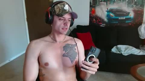 Snapshot of tommystrokes_ chatting on 8, 4, 2026 Tommy Strokes online show from 8, 4, 2026