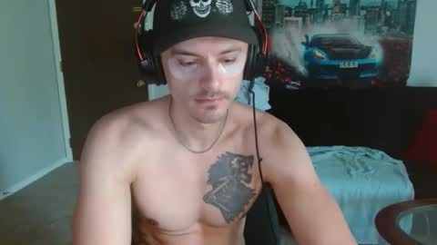 Snapshot of tommystrokes_ chatting on 17, 4, 2026 Tommy Strokes online show from 17, 4, 2026