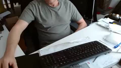 Tom online show from 23, 3, 2026