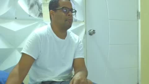 Antonio online show from 6, 2, 2025