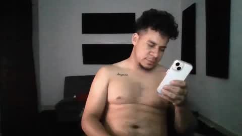 Snapshot of tony19c chatting on 21, 12, 2024 toni online show from 21, 12, 2024