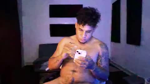 Snapshot of tony19c chatting on 7, 1, 2025 toni online show from 7, 1, 2025