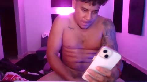 Snapshot of tony19c chatting on 18, 1, 2025 toni online show from 18, 1, 2025