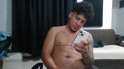 Snapshot of tony19c chatting on 10, 3, 2025 toni online show from 10, 3, 2025