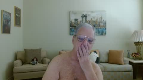 Snapshot of tonysview12000 chatting on 8, 7, 2026 tonysview12000 online show from 8, 7, 2026