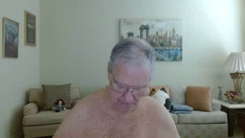 Snapshot of tonysview12000 chatting on 9, 7, 2026 tonysview12000 online show from 9, 7, 2026