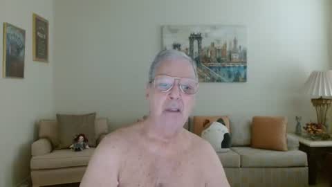 Snapshot of tonysview12000 chatting on 11, 7, 2026 tonysview12000 online show from 11, 7, 2026