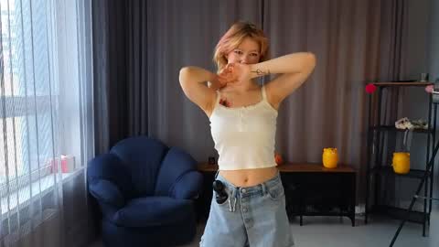 Snapshot of too_cute_blonde_girl chatting on 9, 4, 2026 Hey hey Im Megan Pvt open. Im very glad to see you here online show from 9, 4, 2026